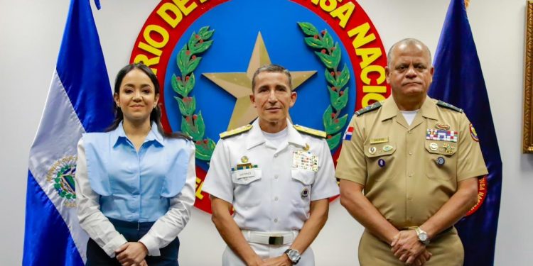 Ministro de Defensa RD visita El Salvador para conocer su modelo de seguridad y fortalecer cooperación bilateral