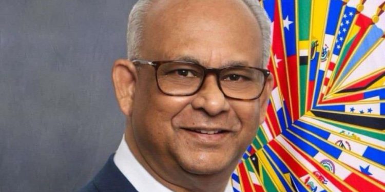 Asume el nuevo secretario general de OEA con aspiración de una institución más receptiva y eficaz