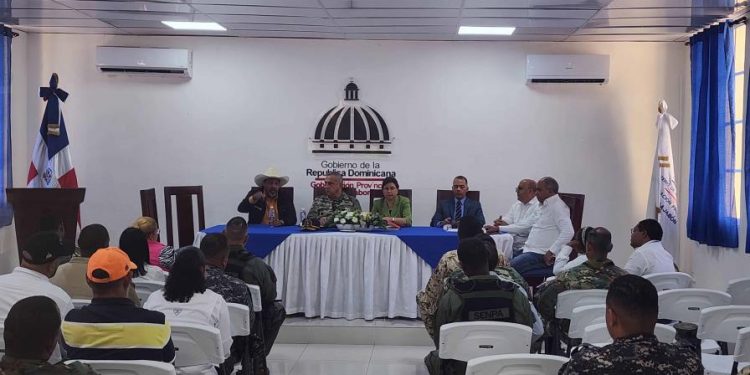 Autoridades se reúnen en Dajabón para reforzar el control fronterizo