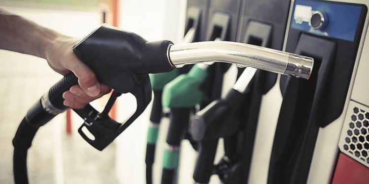 Combustibles suben entre 0.39 y 4.60 pesos