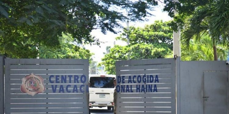 Migración identifica a mujer estadounidense fallecida en centro vacacional de Haina