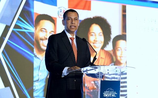 ¡RD apaga la TV del pasado! Gómez Mazara anuncia que en diciembre inicia la Televisión Terrestre Digital