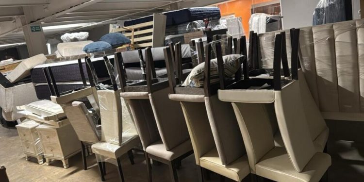 PN y MP recuperan mobiliario sustraído mediante fraude que supera al millón de pesos en Santiago