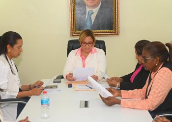 ¿Ministerio de la Familia y del Hombre? Congreso abre el debate