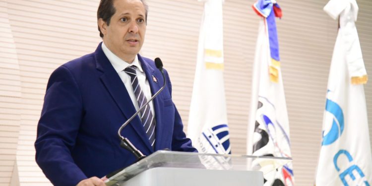 Expoturismo 2025 rendirá homenaje al Dr. Víctor Atallah por su destacada trayectoria médica y visión de salud pública