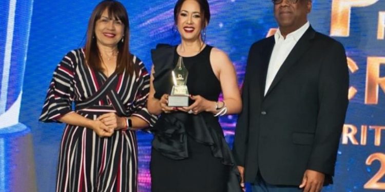 Reconocen a Marilyn Ventura, editora de arte de La Información