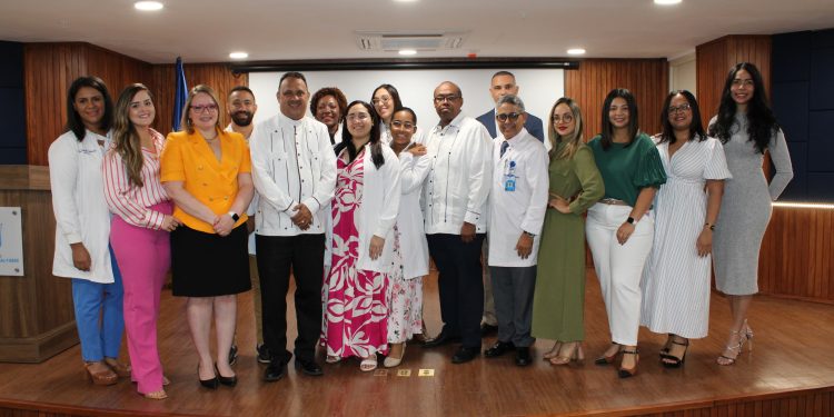 Hospital Cabral y Báez recibe importante donación de medicamentos para tratamiento del Ictus