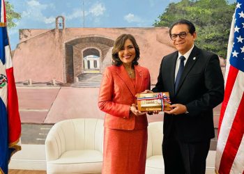 Senador Daniel Rivera resalta alianza organizaciones Fort Myers para impulsar desarrollo Santiago