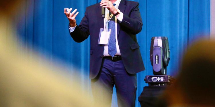 Fredy Fernández resalta el papel de la energía en la agricultura durante Congreso Internacional COPIMERA 2025