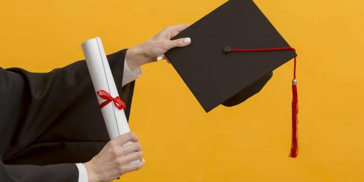 Más de 13,000 profesionales se graduaron en lo que va del año