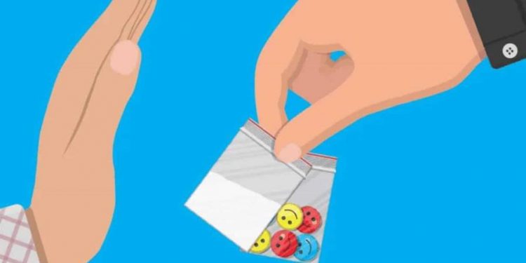 Autoridades implementarán protocolo para prevenir uso de drogas en centros educativos