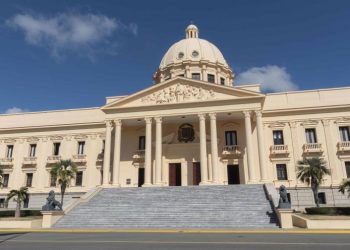 El Gobierno contrata a empresa para asesoría por crisis haitiana y relaciones con EE. UU.