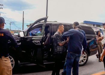 Arrestan a dueño de la tienda china Mudan tras querella de Migración por daños y perjuicios