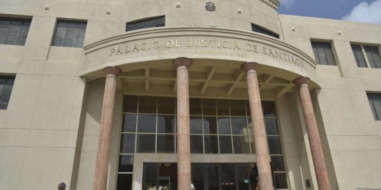 Ángel Martínez es sometido a la justicia por extorsión, difamación e injuria