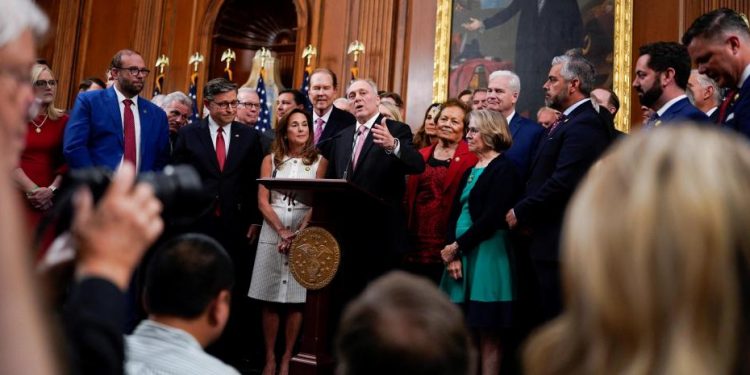 Trump firmará su "grande y hermosa" ley presupuestaria en el Día de la Independencia