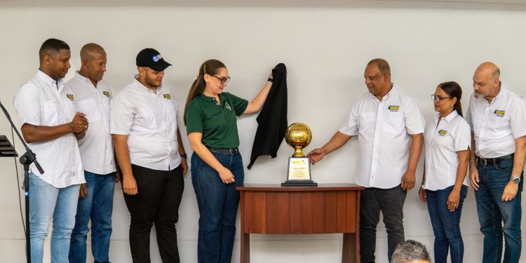 Dedicarán el XX Torneo de Voleibol Superior Interbarrial Sajoma 2025 a la destacada munícipe Nereyda Torres Núñez