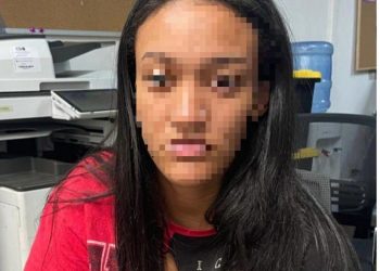 Arrestan a mujer acusada de agredir con un bisturí a otra en Santiago