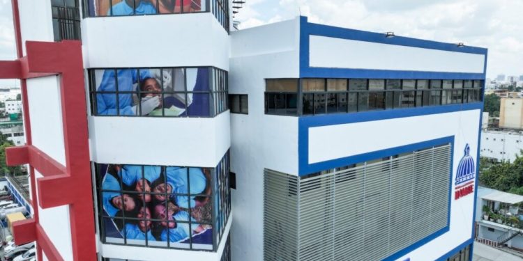 INABIE asegura licitaciones de alimentación escolar 2024-2026 se realizaron en apego a la Ley de Compras 340-06