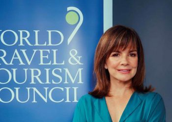 Julia Simpson: "República Dominicana es un ejemplo de cómo el turismo puede transformar un país"