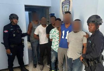 Detienen seis motociclistas tras ataque viral a vehículo en movimiento en plena Kennedy