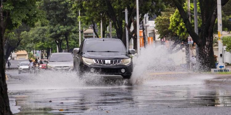 Vaguada provocará aguaceros, tormentas eléctricas y ráfagas de viento en varias provincias