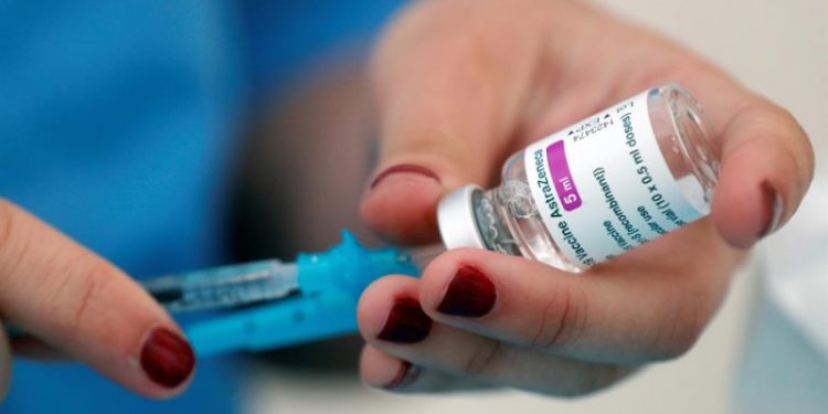 Vacunas evitaron más de 2,5 millones de muertes por covid-19 en todo el mundo, según estudio