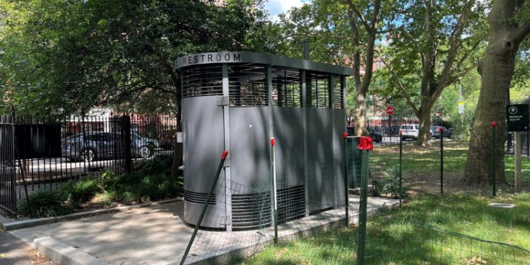 Nueva York compra nuevos baños públicos a precio de un apartamento