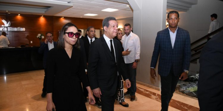 Políticos y literarios lamentan muerte de José Rafael Lantigua