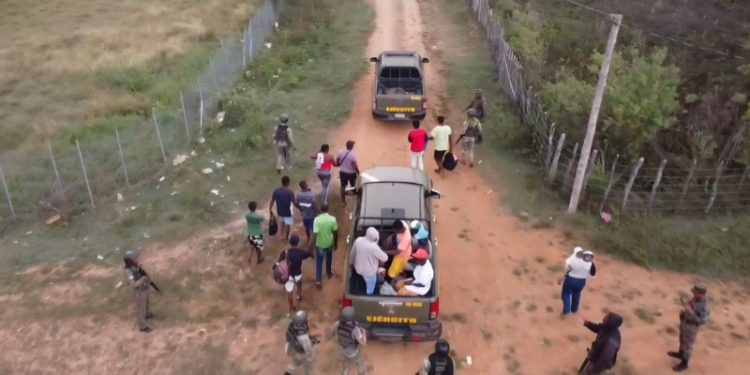 Ejército detiene a 18 haitianos indocumentados