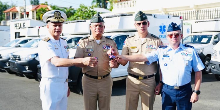 Industria Militar ponen en funcionamiento las primeras ambulancias ensambladas en esa instalación