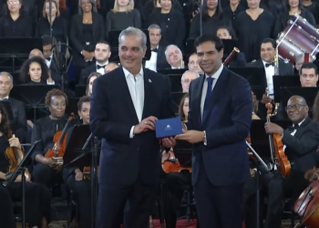 Nueva dimensión sonora del Himno Nacional; Gobierno presenta regrabación oficial del canto a la patria