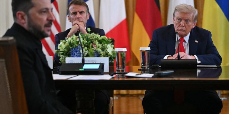 Macron pide sanciones contra Rusia si la diplomacia fracasa en el acuerdo de paz con Ucrania