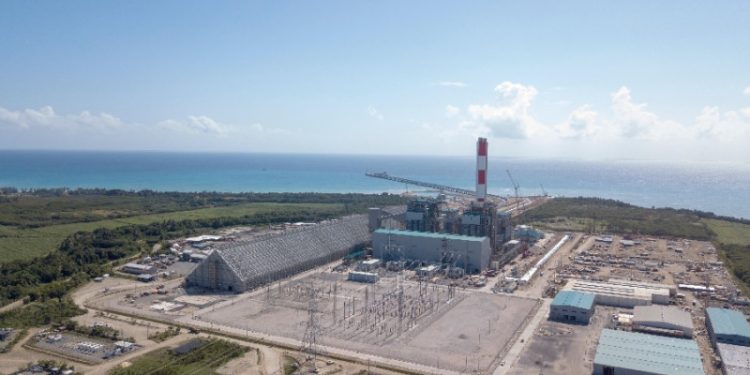 Sector eléctrico genera 3,621.42 mg, las dos unidades PC están en línea