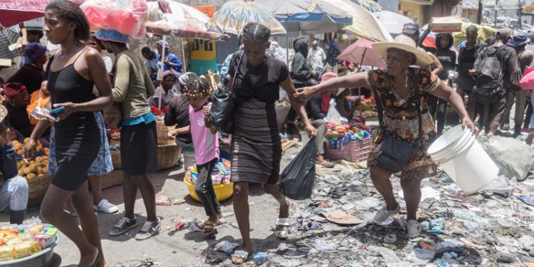 Vidas atrapadas entre la violencia y el abandono