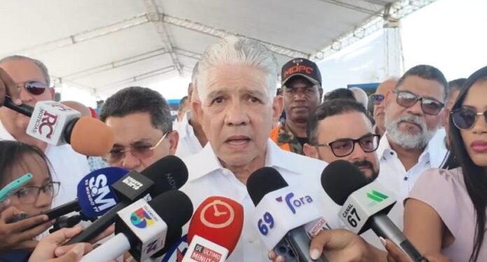 Eduardo Estrella: “La Circunvalación de Baní es unir el país y darle vida al sur”