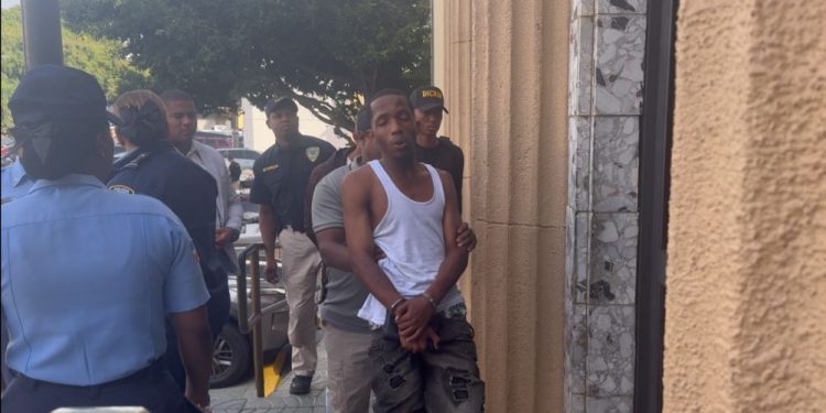 Hombre que asfixió a su hijo en Los Guandules dice actuó por “voluntad de Dios”