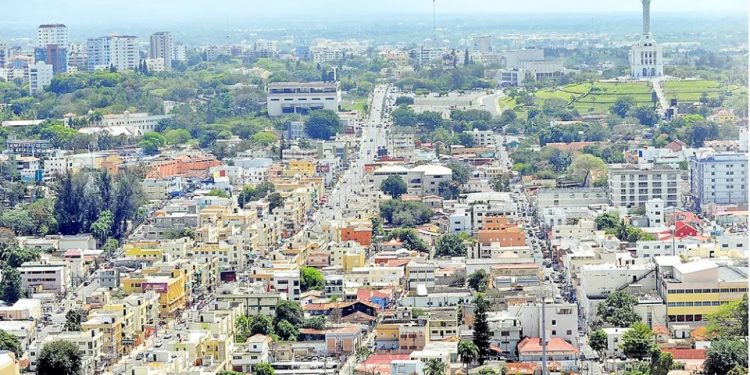Crecimiento urbano es desafío ordenamiento territorial de Santiago
