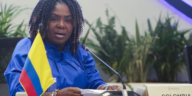 Vicepresidenta colombiana pide unión nacional contra violencia tras muerte de Miguel Uribe Turbay