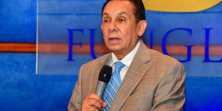 Muere el escritor y exministro de Cultura José Rafael Lantigua