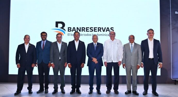 Aguilera anuncia que Banreservas dispone de RD$7,000 millones para financiara sectores productivos con tasas especiales