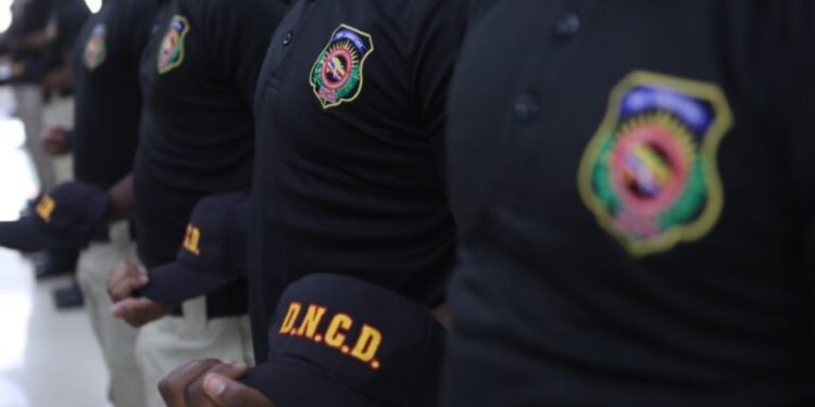 Decomisan y arrestan cuatro personas en operativos contra el narcotráfico en Santiago