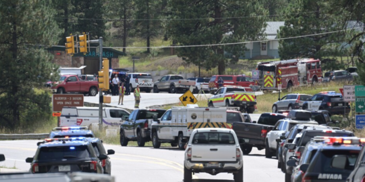 Tres adolescentes heridos, incluyendo el atacante, tras tiroteo en escuela en Denver