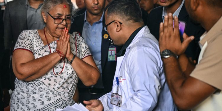 Gobierno de Nepal elimina "toque de queda" para retomar la normalidad tras crisis política