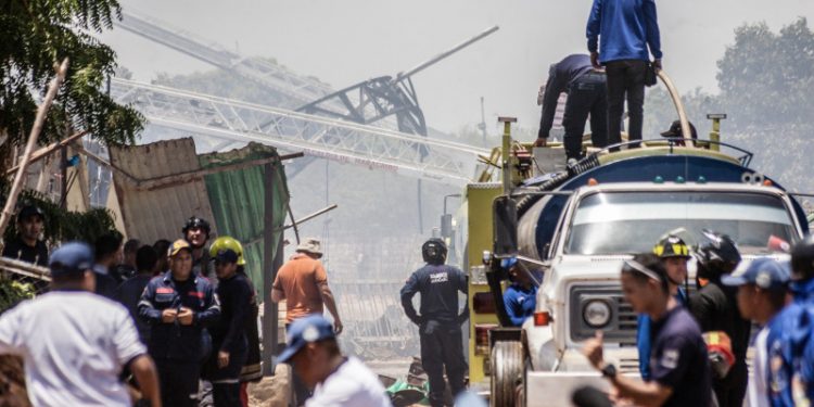 Venezolanos esperan reconstrucción de sus casas destruidas tras explosión en Zulia