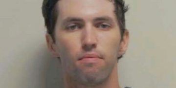 Acusado de asesinar a Charlie Kirk habría dejado una nota