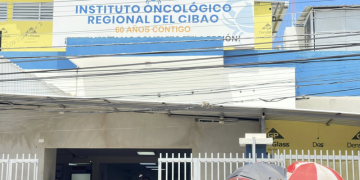 Renuncias y despidos: Seis médicos abandonan el Instituto Oncológico del Cibao