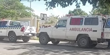 Ingresan 14 estudiantes intoxicados en escuela de Mao