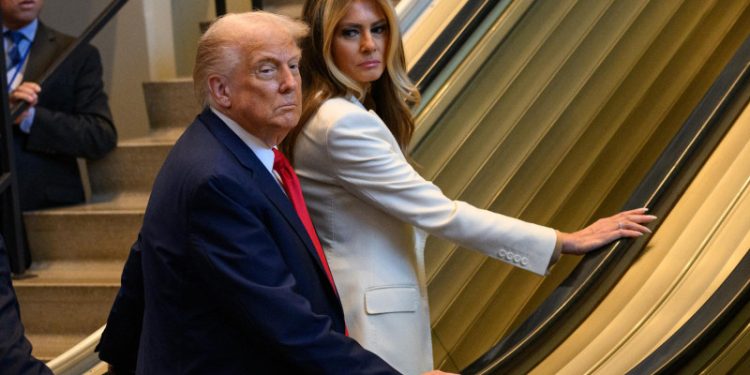 ONU atribuye fallo de escalera mecánica a un miembro del equipo de Trump