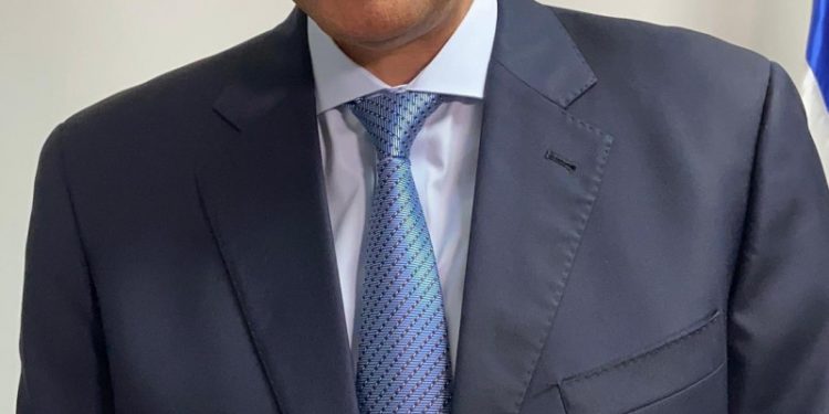 Gómez Mazara exige castigo en caso Senasa y arremete contra la corrupción de la oposición