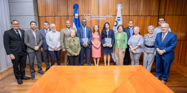 Yeni Berenice pide la población se mantenga vigilante para tener una cultura de cero impunidad